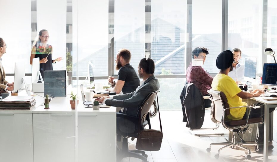 How-To-Get-Entry-Level-Tech-Jobs-in-2023-banner