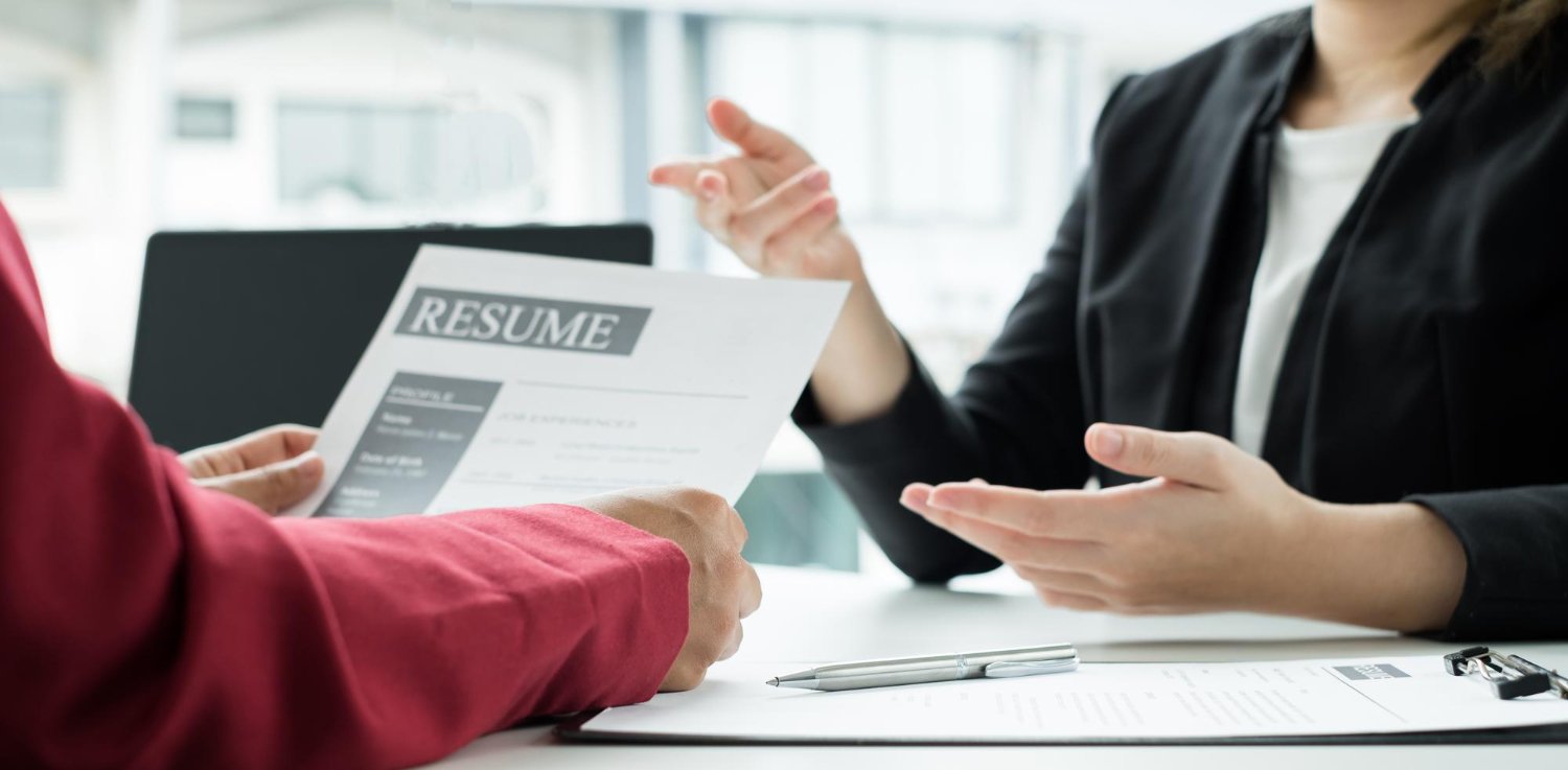 French Speaking Contracting / Purchasing Manager - Herts / London - £40k-£45k + perks (PTR 3082)